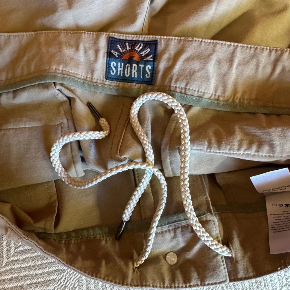 Faherty All Day Shorts Mens 33 (34) Khaki Tan Stretch Hybrid Board Shorts Water